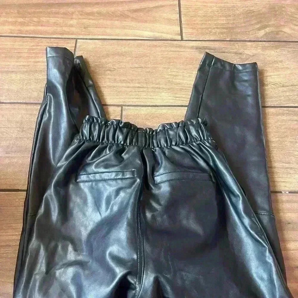 Abercrombie & fitch faux leather joggers XSMALL - Picture 2 of 5